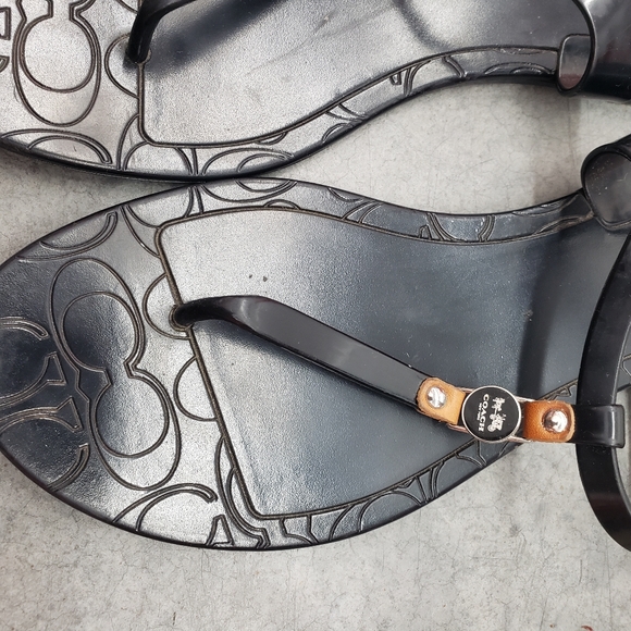 Coach Black Piccadilly Jelly Thong Sandals Size 9B - Picture 7 of 7